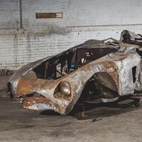 Fueron abandonados y un huracán les pasó por encima. Ahora estos Ferrari valen más de 20 millones de dólares 